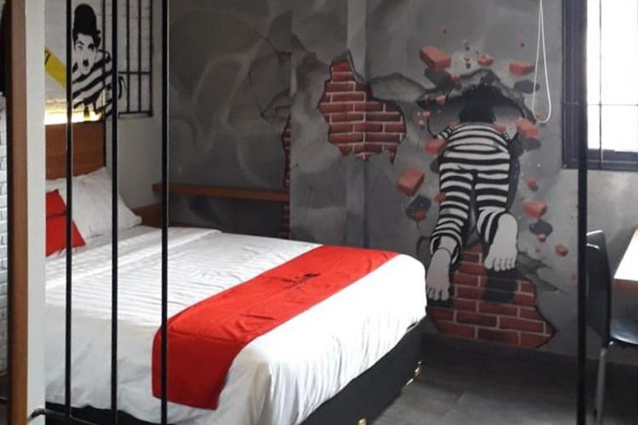 Reddoorz Plus @ Doorman Guest House Bandung Eksteriør bilde