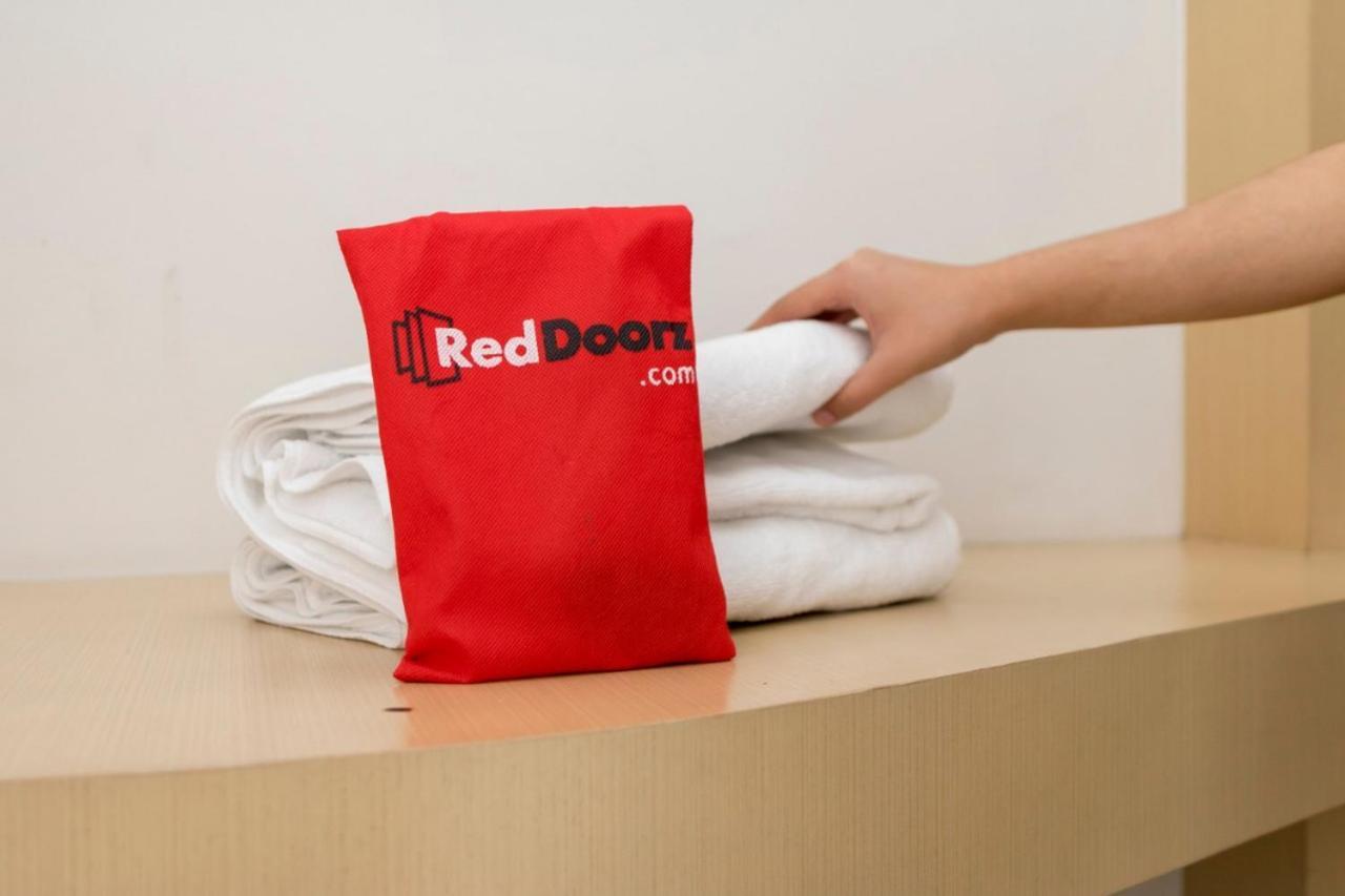 Reddoorz Plus @ Doorman Guest House Bandung Eksteriør bilde